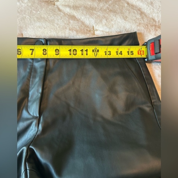 NWT Esprit Women’s Faux Leather Pants Size 6 Straight Leg Black Biker Rocker - Picture 6 of 11